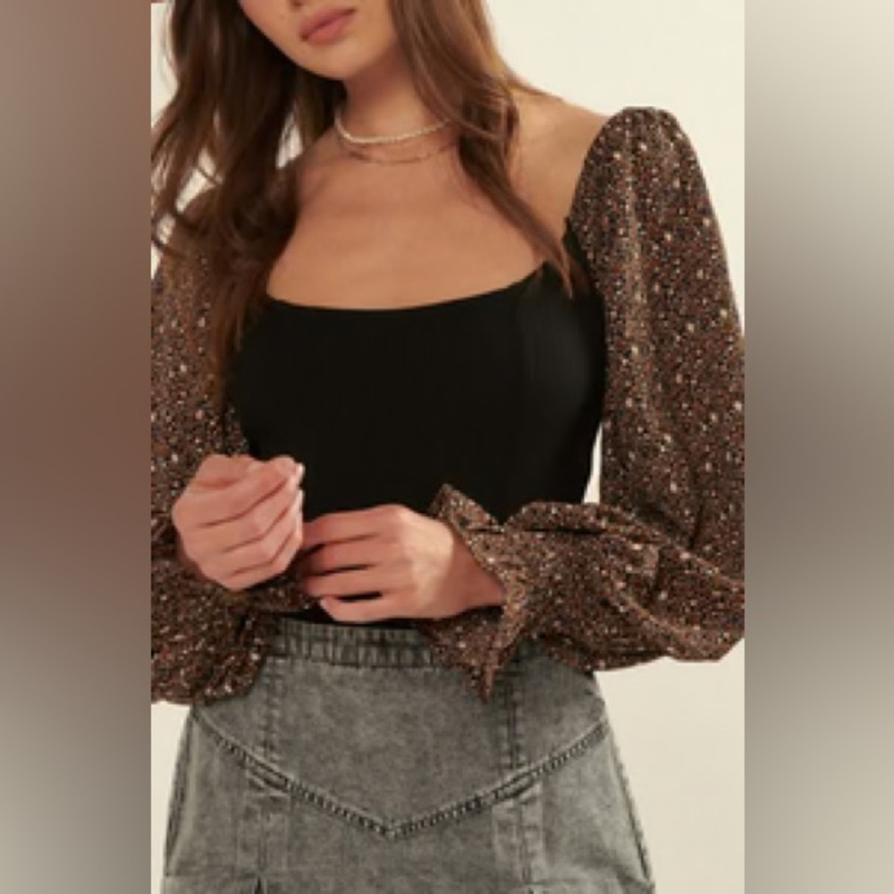Promesa rib knit bodysuit with floral balloon sleeves NWOT